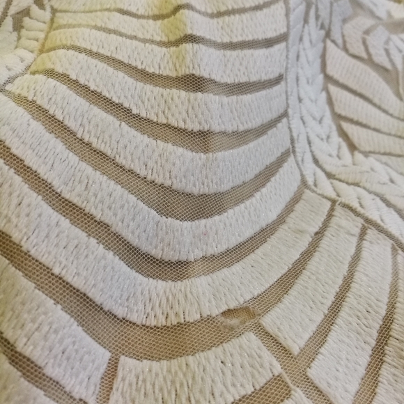 XS MDS Embroidered Lace White Dress - Picture 13 of 13